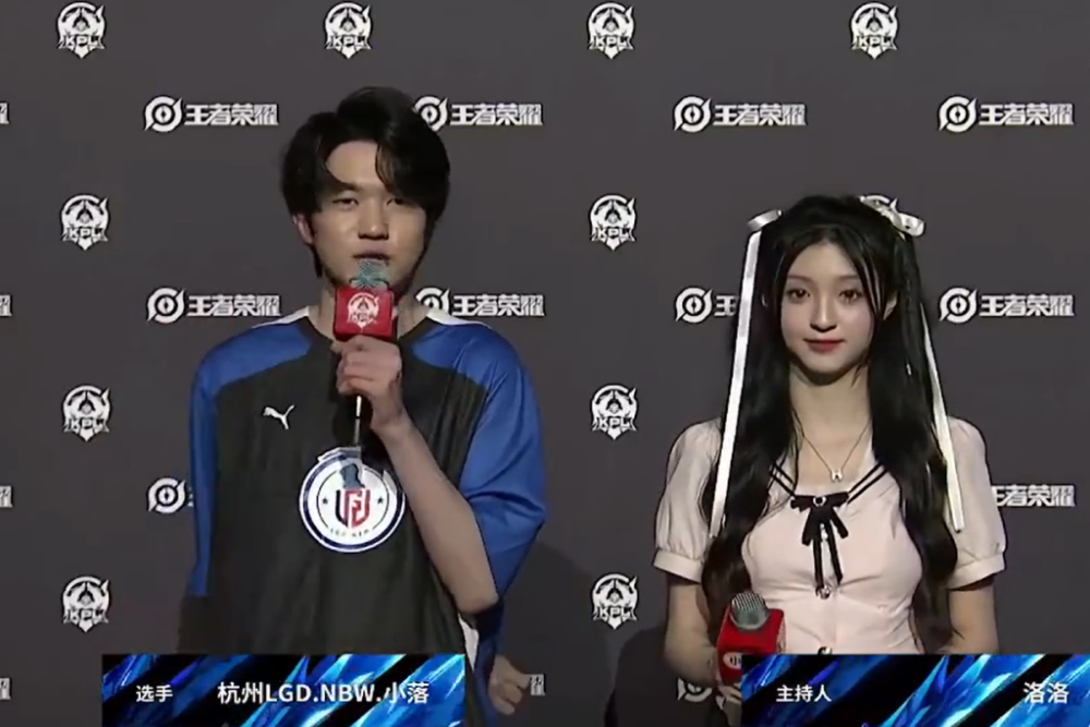 名宿接二连 名宿接二连